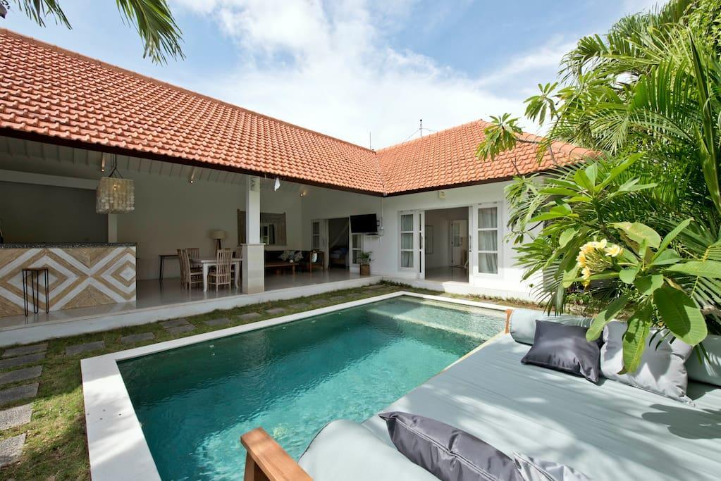 Villa Niluh チャングー エクステリア 写真